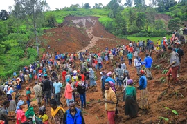 Lở đất kinh hoàng ở Ethiopia, thương tâm gần 230 người chết 