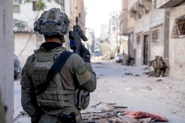 Nan giải thanh niên Israel: Đi lính hay đi làm?