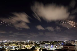 Căng thẳng Trung Đông dai dẳng, cả Israel và Iran đều gặp khó