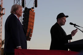 Chiến thắng của ông Trump giúp tăng tài sản và tác động thế nào đến hoạt động kinh doanh của tỉ phú Musk?