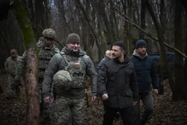 Ông Zelensky ban hành luật cho phép điều quân ra nước ngoài 