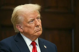 Ông Trump tiếp tục thúc Chủ tịch Fed hạ lãi suất