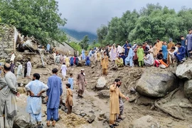Kinh hoàng mưa lũ 'như ngày tận thế', gần 200 người thiệt mạng ở Pakistan