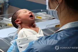 Tỉ lệ sinh Hàn Quốc tăng: Xu hướng dài hạn hay hiện tượng tạm thời?