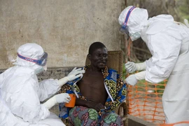 Người đồng sáng lập Microsoft quyên góp 9 triệu USD chống Ebola