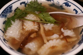 Triều Tiên dùng nước canh mực chữa trị cúm Trung Đông