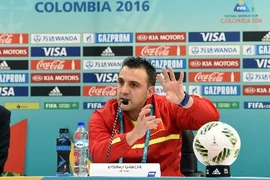 HLV Bruno hạnh phúc với chiến thắng lịch sử của Futsal Việt Nam