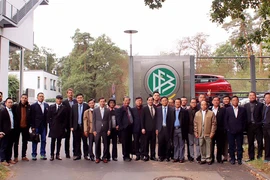 VPF học đào tạo HLV và cầu thủ trẻ ở Đức
