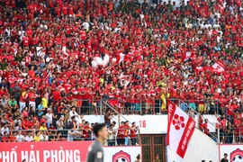 VFF cấm CĐV Hải Phòng đến sân khách