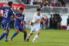 Vì sao cầu thủ U-23 chưa “nóng máy” ở V-League?