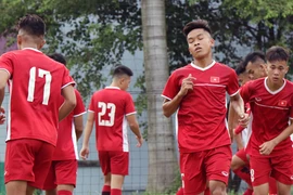 HLV Hoàng Anh Tuấn gạch tên hai cầu thủ trước giải châu Á