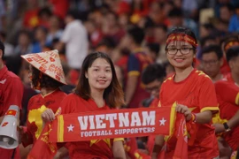 Công Phượng tri ân giới hâm mộ Việt Nam
