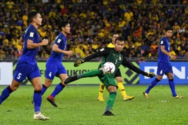 Thủ môn Thái Lan cao ngạo chế giễu đội khách Malaysia