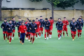 Thầy trò Park Hang-seo tươi tỉnh dưới cái lạnh Hà Nội tê tái 
