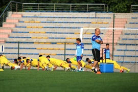 Ông Park đắn đo chọn 2 tuyển thủ quốc gia đá SEA Games
