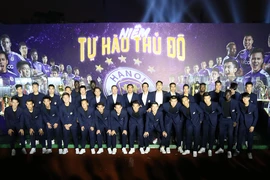 Vinh danh thầy trò Chu Đình Nghiêm!