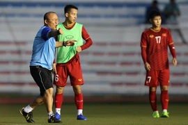 Chiêu lạ của thầy Park và nỗi ám ảnh chiếc áo số 10 