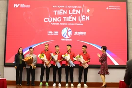 PVF chơi đẹp khi tặng phí chuyển nhượng cho gia đình cầu thủ
