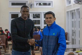 Kiatisak gây sốc