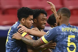 Rượt đuổi gay cấn và đại tiệc bàn thắng ở Copa Ameria