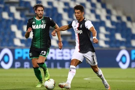 Ronaldo xóa tan tin đồn, chịu đá khai cuộc Serie A