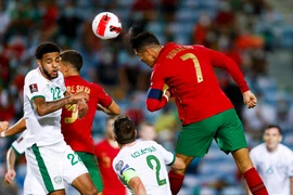 Bị truất quyền thi đấu, Ronaldo sớm trở lại MU 