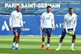 Tam tấu Neymar – Messi - Mbappe, 10 điểm trên giấy, 1 điểm trong tay