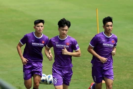Đội tuyển Việt Nam đá với Trung Quốc kiểu gì?