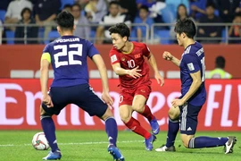 Bất ngờ tuyển Nhật ghi bàn kém Việt Nam, sút xa cũng thua