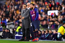 Lộ diện thầy cũ Messi về dẫn dắt Manchester United