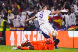 Huyền thoại Real Madrid phong thánh cho Benzema