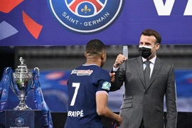 Mbappe bất ngờ được bầu làm… Tổng thống