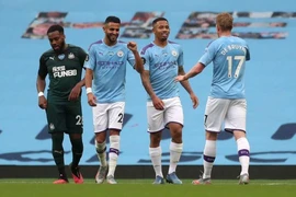 Sao Man City bị nhiều ông lớn chiêu dụ