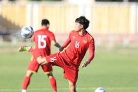 Loại 2 cầu thủ, ông Gong cho quân chơi tất tay với Thái Lan