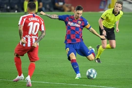 Messi bất ngờ trở lại Barca 