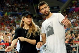 Nữ ca sĩ Shakira làm nhiều điều cho bóng đá hơn Pique
