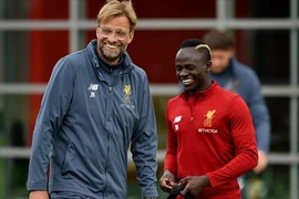 Bán chân sút Mane, Liverpool tân trang lại đội hình