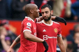 Martial và Bruno thỏa thuận ghi bàn thay Ronaldo