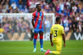 Các ngôi sao Premier League không muốn quỳ gối 