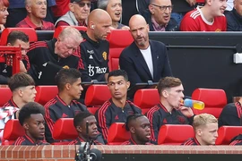Để Ronaldo ra đi, ai ghi 24 bàn cho MU?