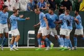 Man City có giá trị đội hình áp đảo PSG và Man United