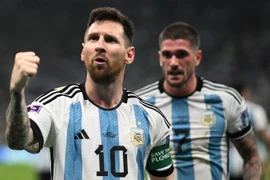 HLV Van Gaal chỉ ra điểm yếu của Messi