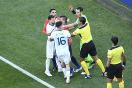 De Paul: ‘Tôi không phải người hầu của Messi’