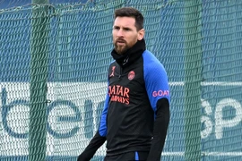 PSG bán Neymar để giữ chân Messi