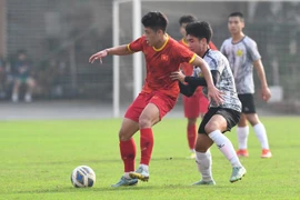Thầy trò Hoàng Anh Tuấn tập huấn UAE, quyết giành vé chơi World Cup