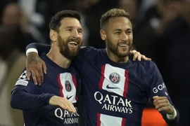 Chelsea, Man United, Man City, Liverpool chạy đua săn Neymar