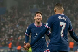 Mbappe muốn giữ Messi ở lại PSG trong sự cạnh tranh của Barca