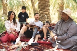 Messi về lại Barca nhận lương thấp hơn nhiều ở Saudi Arabia