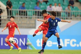 Thầy trò Troussier dễ thở với mục tiêu giữ ngôi vua Đông Nam Á