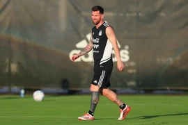 Messi đeo băng đội trưởng ra sân ngày 22-7